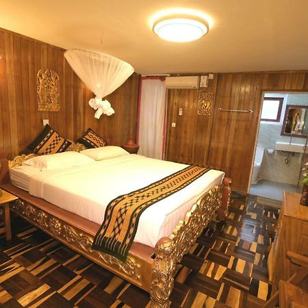 Golden Empress Hotel Ньоншуэ Экстерьер фото